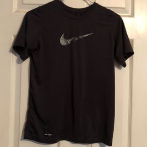 Boys Nike T-shirt